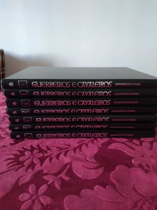 RESERVADA 120 Soldadinhos de Chumbo - Coleção Completa de Guerreiros e Cavaleiros de Vários Períodos Históricos