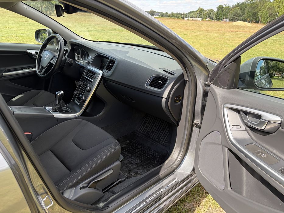 Volvo V60 2016 2.0 D2
