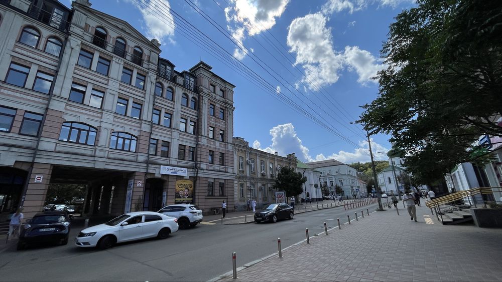 Офіс 340 кв.м вулиця Спаська 5, Поділ, кабінетна система.