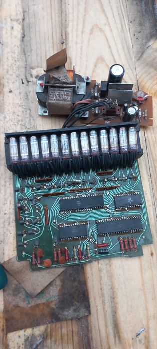 Плати радіодеталі радіатори