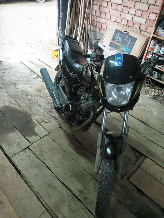 Обміняю на мотоблок зубр