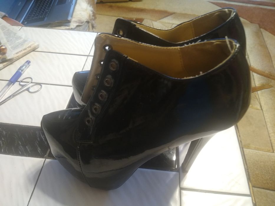 szpilki szpile    czarne rozmiar 39