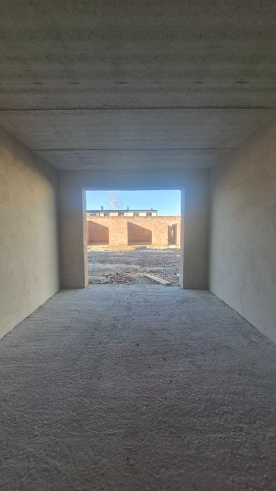 Кутовий, крайній цегляний,будинок,таунхаус.Площа 135м² 2,5ст газ гараж