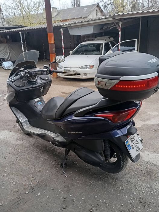 Продам макси скутер