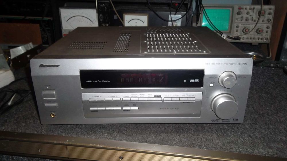 Pioneer VSX-D512 amplituner