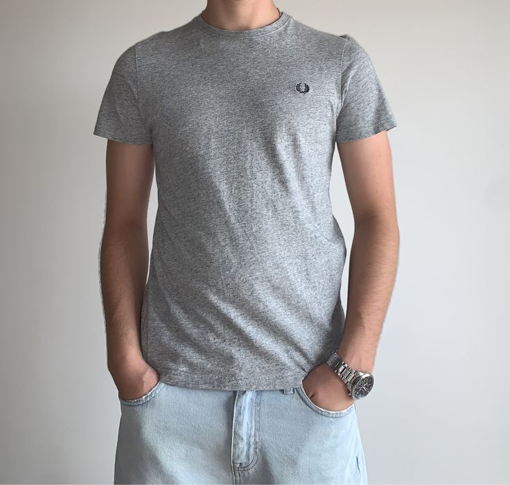 T-Shirt Fred Perry Cinzenta