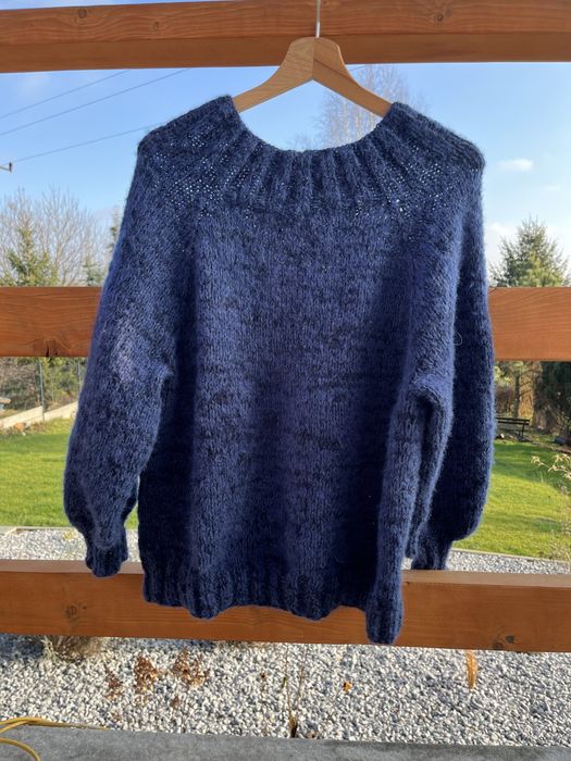 Sweter handmade