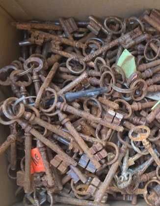 Lote de 100 chaves antigas