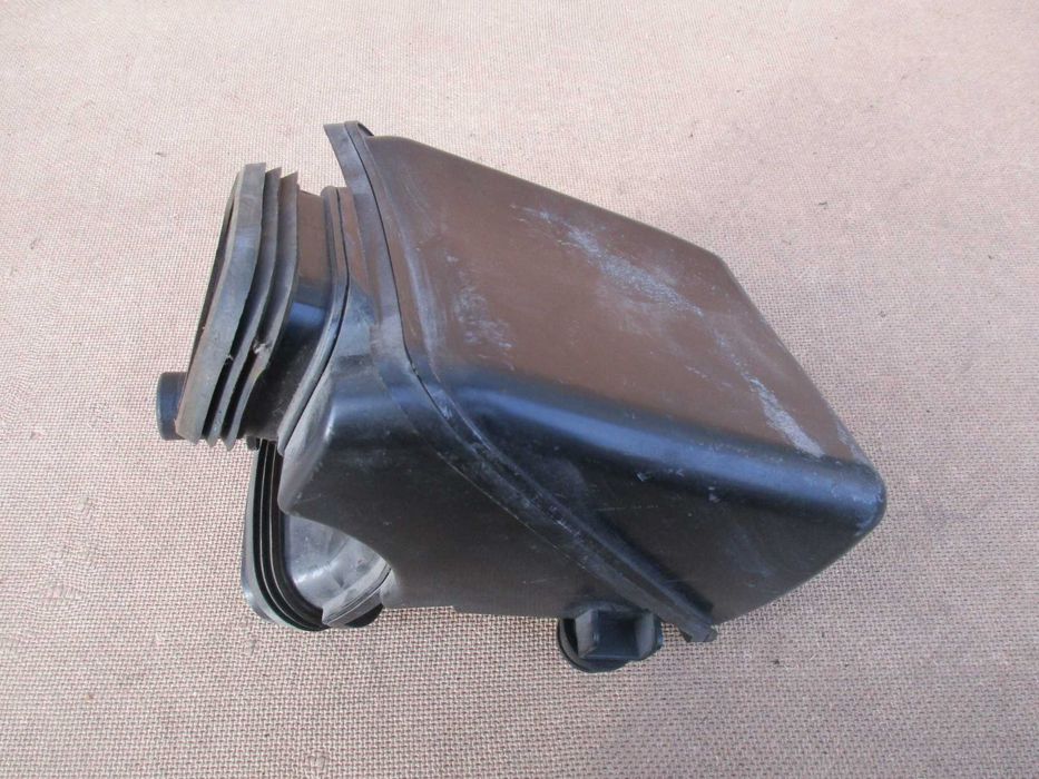 Rezonator powietrza OPEL ASTRA J 1.4 1.6