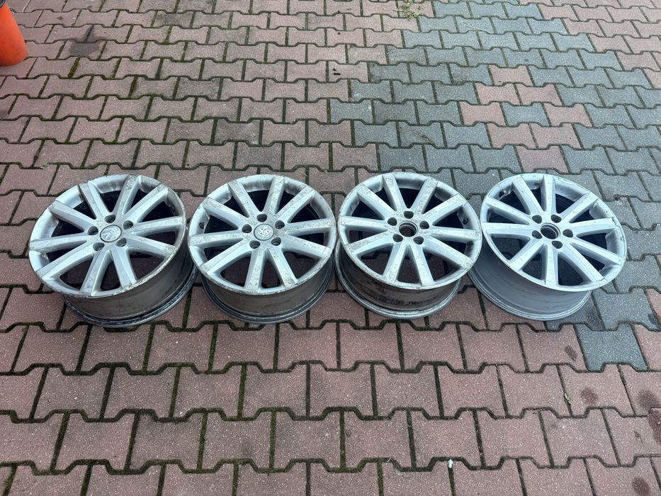 Felgi VW 5x112 17 cali oryginalne Passat b6 3.2 Touran Golf Polo skoda