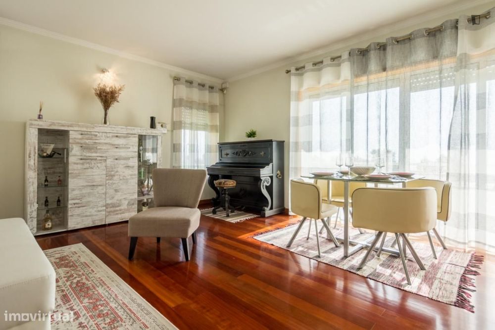 Apartamento com 1 quartos - localizado em São Félix da Marinha Porto
