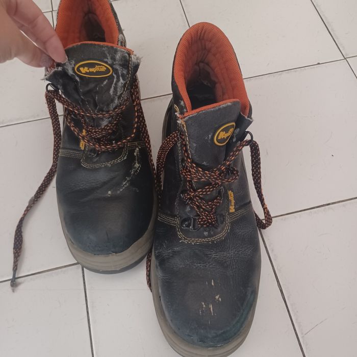 Botas biqueiro de aço 42 usadas