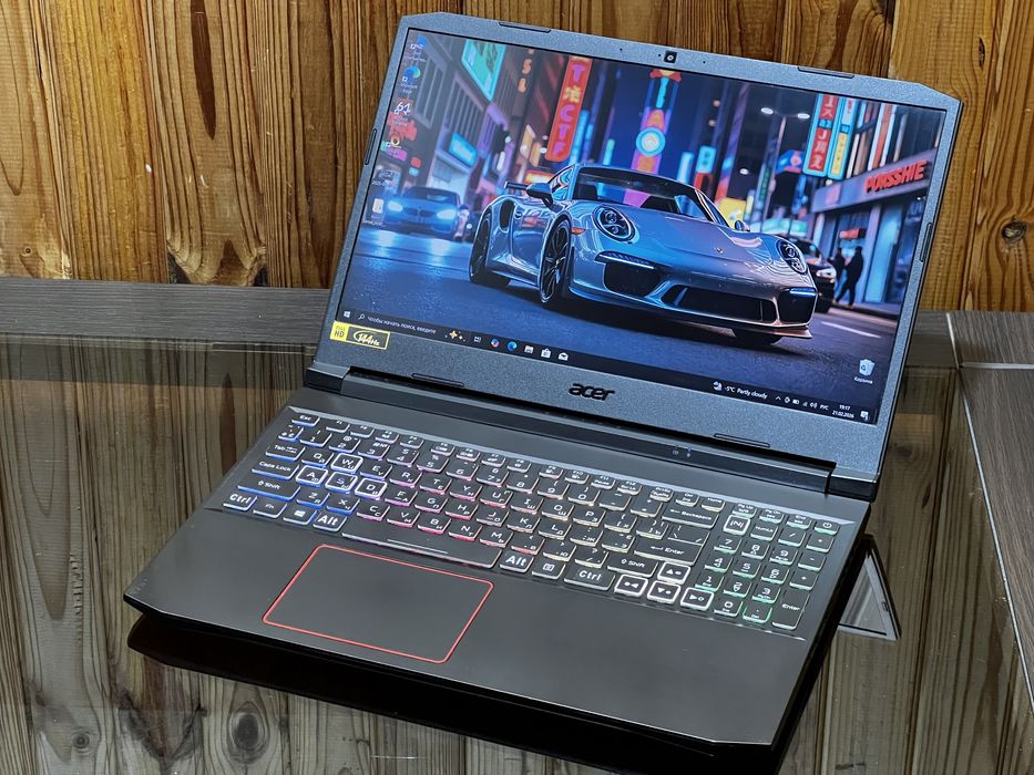 Acer Nitro 5, RTX2060, 144hz, I9 9980hk