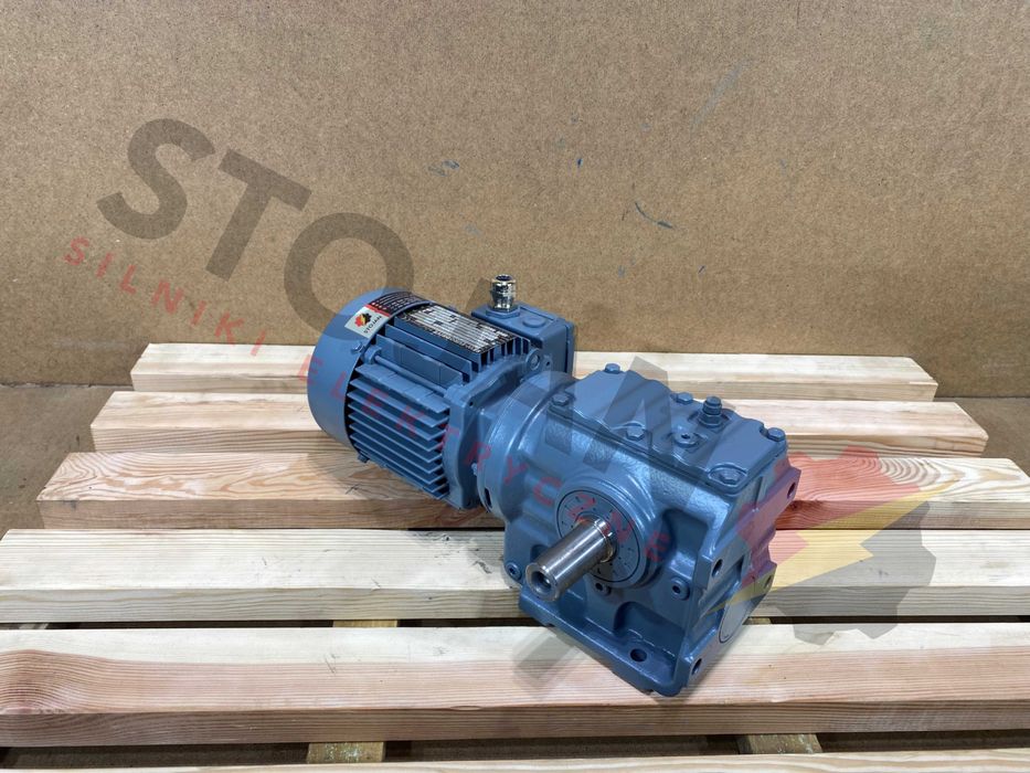 motoreduktor / przekładnia 0,37kW 42obr. 3fazowy SEW (wał)