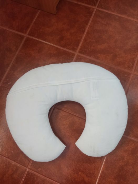 Almofada de amamentação com capa lavável