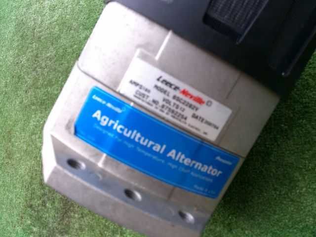 Alternator do sieczkarni kombajnu New Holland FR