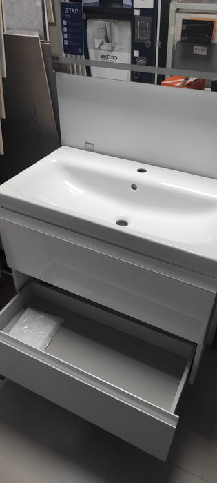 Меблі для ванної кімнати тумба підвісна Moduo з умивальником 80см біла