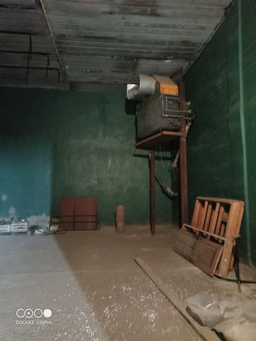 Продам складские помещения киевское шоссе, ,холодильный склад,ангар