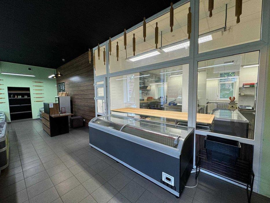 Продаж приміщеня та готового виробництва подуктів харчування