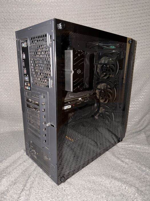 Komputer gamingowy i5-9600k, GTX 1660 super, 16gb ram
