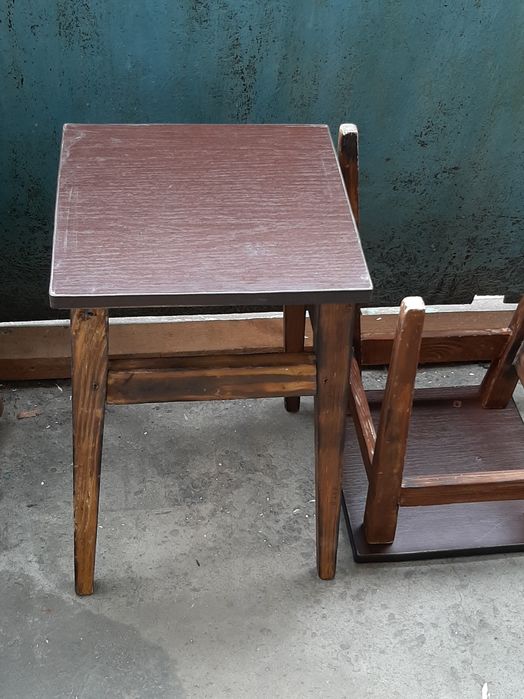 Табурет деревянный