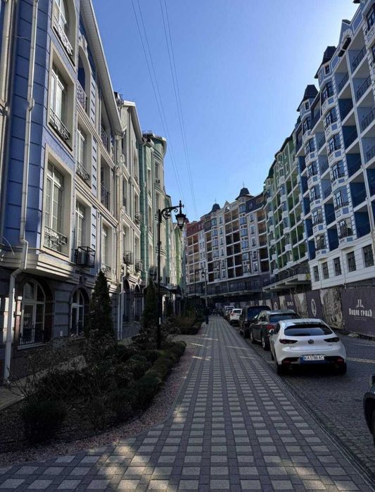 Продам 3-х ком.квартиру 100м ² ЖК Подол Град ул. Дегтярна 20Б Воздвиже