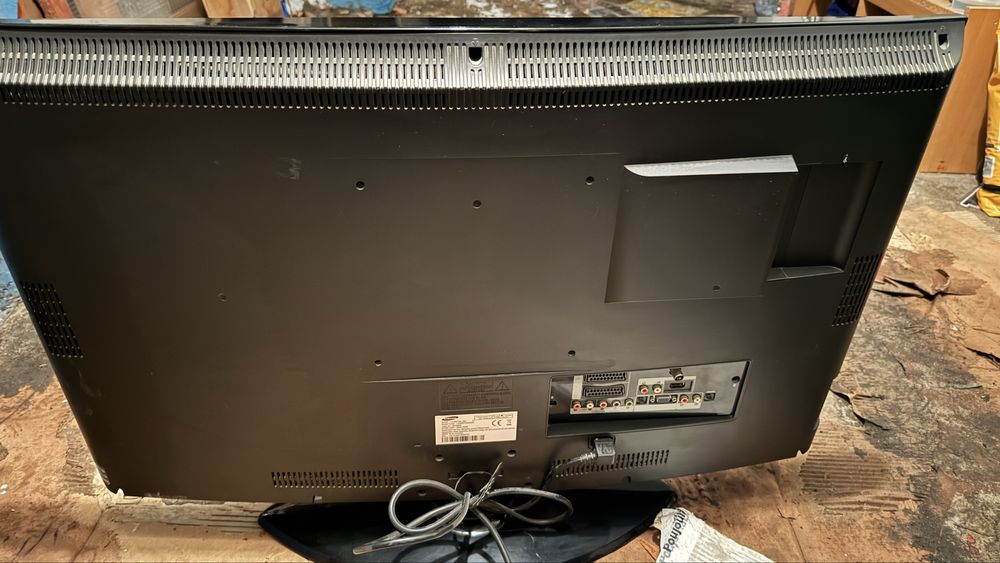 Telewizor Samsung LCD LE 32S71B  HDMI