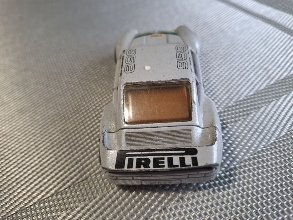 Matchbox porsche 959 turbo specials skala 1:36