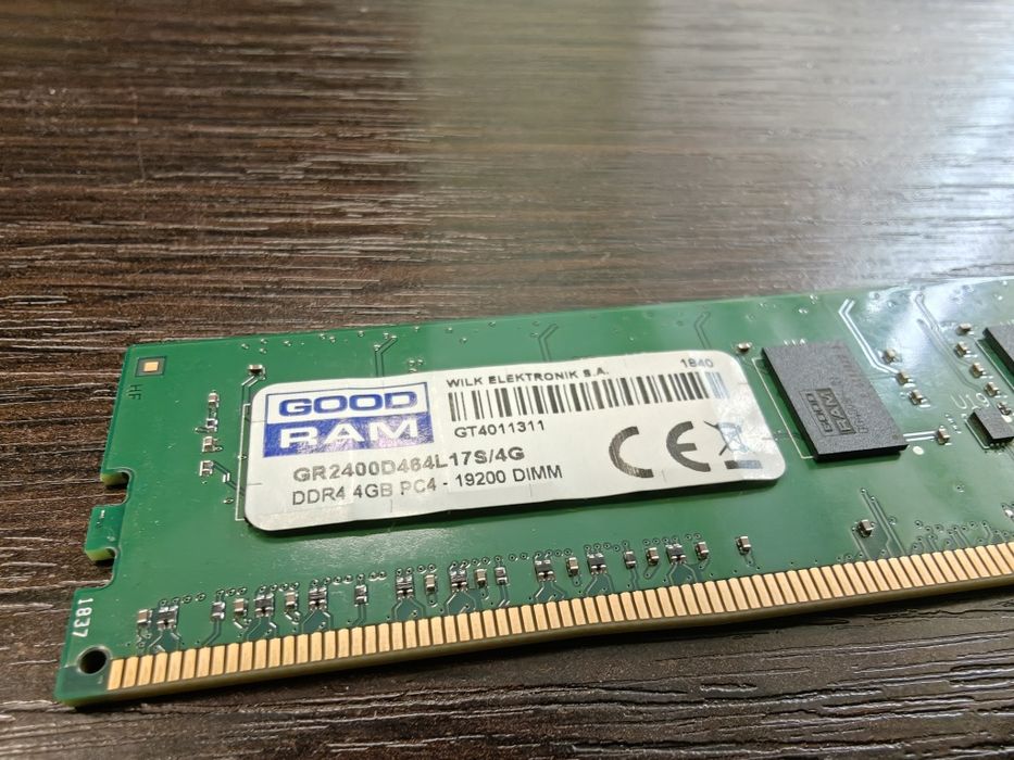 Оперативна пам'ять GOODRAM DDR4 4GB 2400MHz ОЗУ GR2400D464L17S/4G