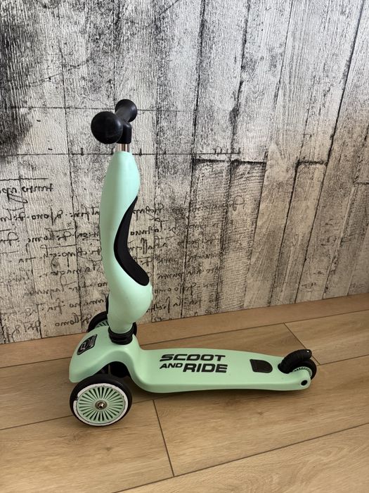 Hulejnoga scoot and ride