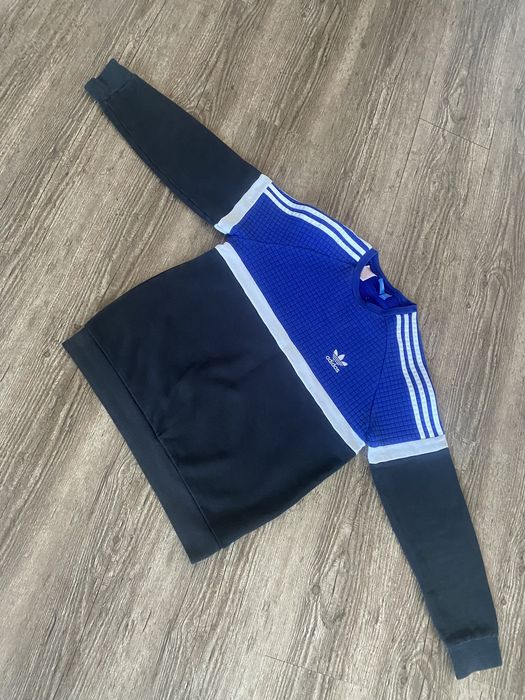 Спортивная кофта adidas