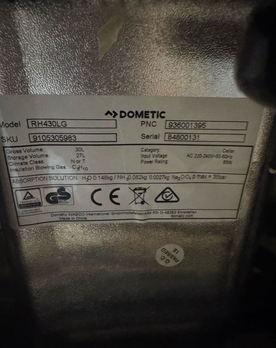 Mini lodowka barek kompresorowa szklane drzwi czarna dometic