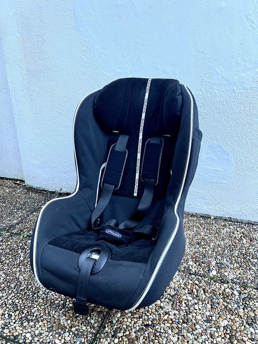 2 Cadeiras bebé Chico para automóvel com ISOFIX 8-18Kg
