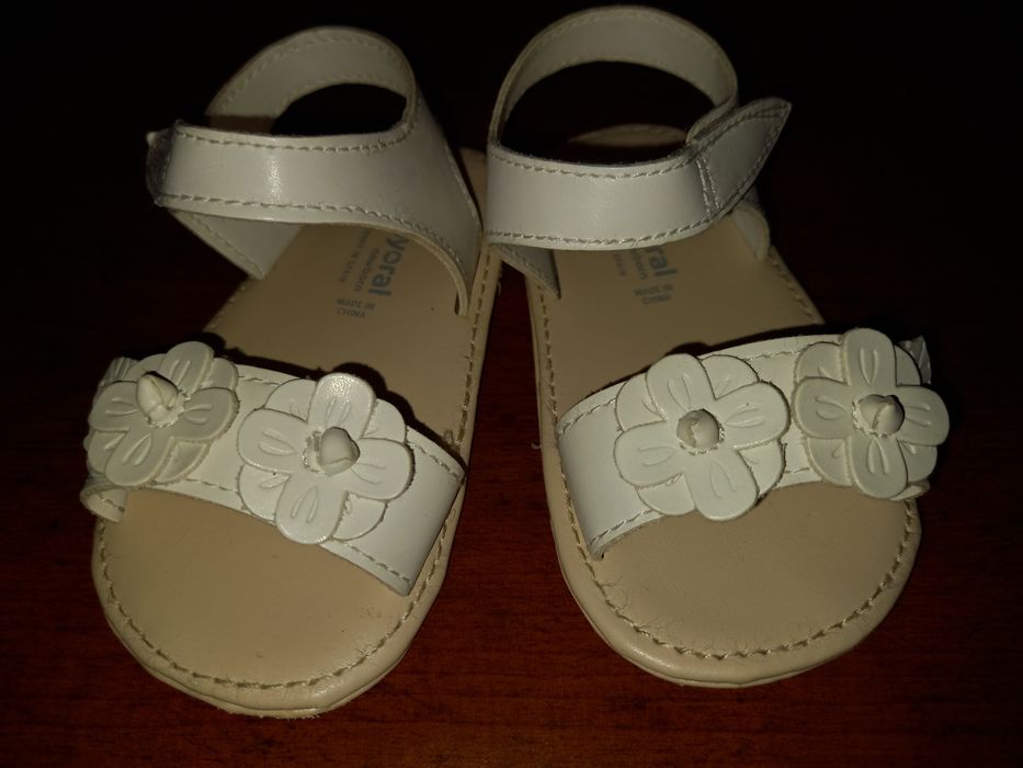 cudne, białe SANDAŁKI firmy MAYORAL - nowe!