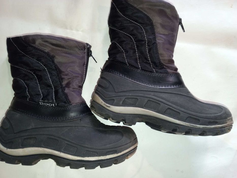 Зимові чобітки р. 33  Scarpe e Scarpe S.P.A.