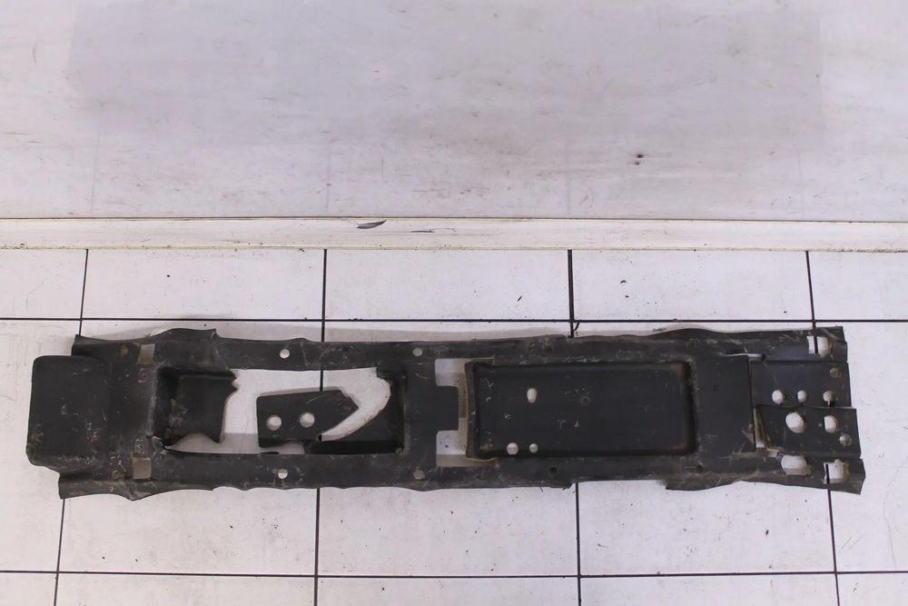 AUDI R8 420 06- WYGŁUSZENIE PIANKA TUNELA SKRZYNI