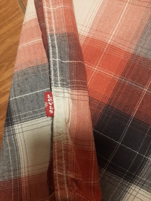 Картата сорочка Levis L