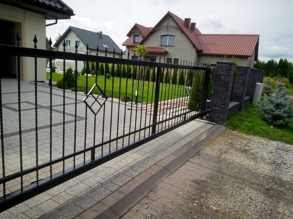 Bramy wjazdowe różne wzory