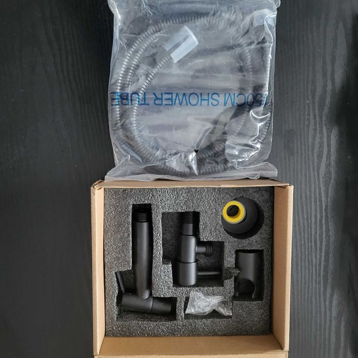 Zestaw ręcznego opryskiwacza bidetowego do toalety