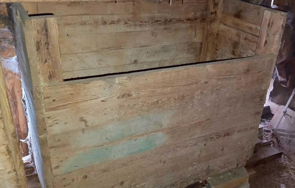 Skrzynia drewniana/spichlerz/safarnia