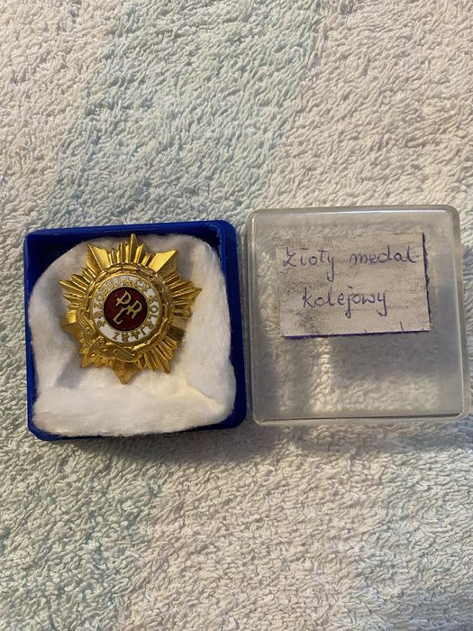 Odznaka PRL Za Zasługi Kolejarz złocona