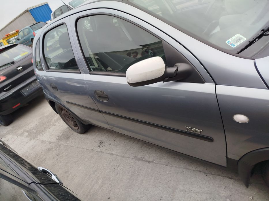 Corsa C Z163 drzwi kompletne stan bdb wysyłka