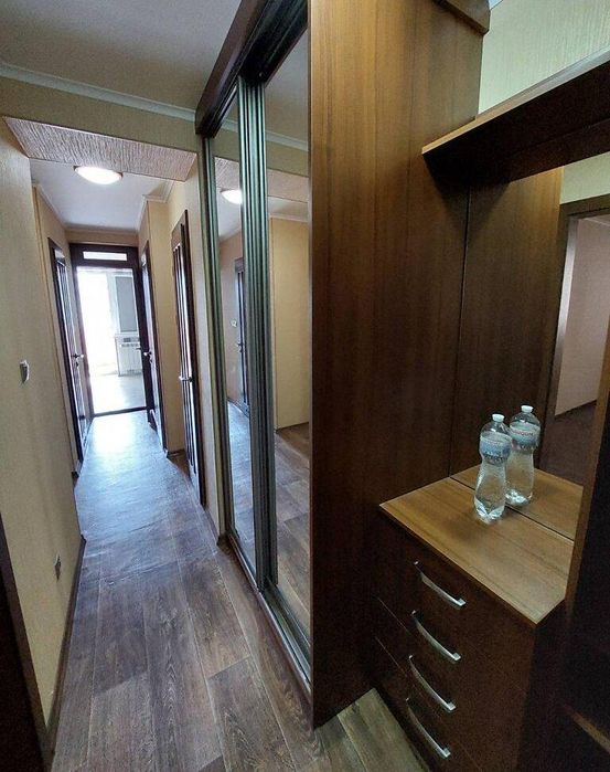 Продається 2-х кімнатна квартира з ремонтом в Центрі