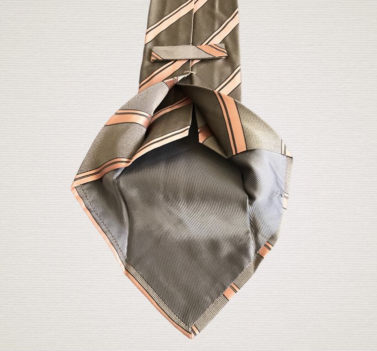 Галстуки Kiton