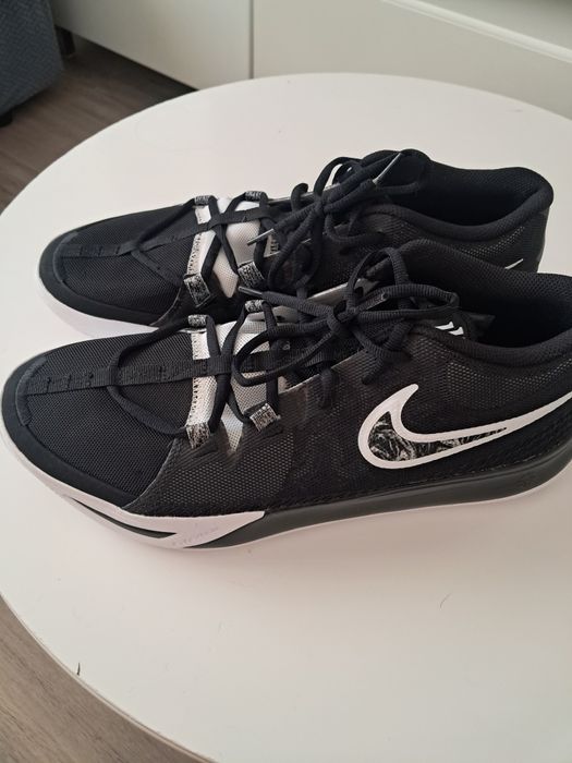 Tenis Nike Precision 7
