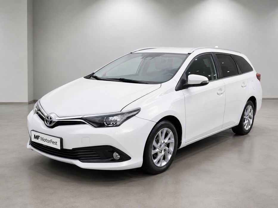 Toyota Auris SW 2018 1.4 D-4D Comfort+Pack Sport foto 2