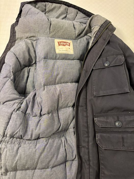 Parka Levis tamanho M