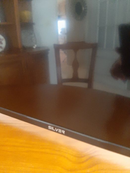 Vendo uma televisão 43 polegadas472093195030374402