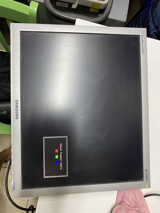 Продам мониторы 22 дюйма разные (б/у)