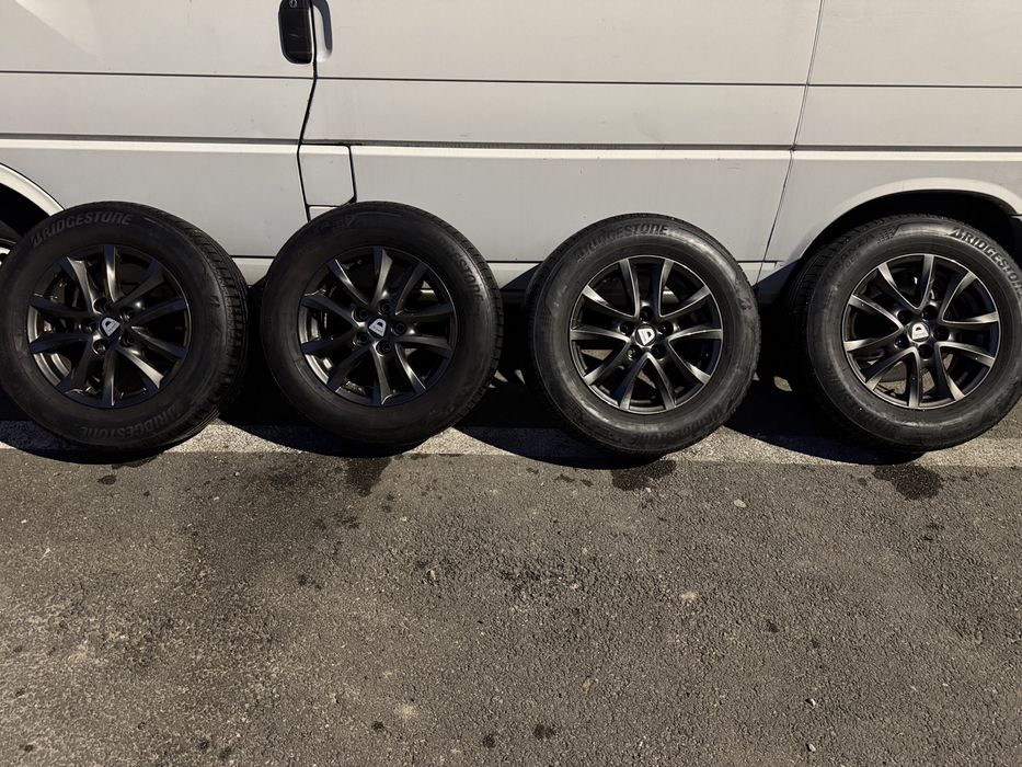 Alufelgi z oponami 16’ Dacia Duster